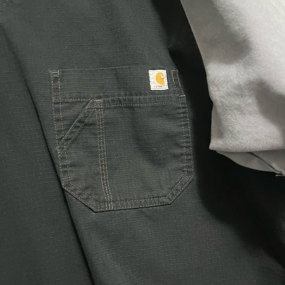 Carhartt Black and Gray Short Sleeve Tee - Picture 3 of 9